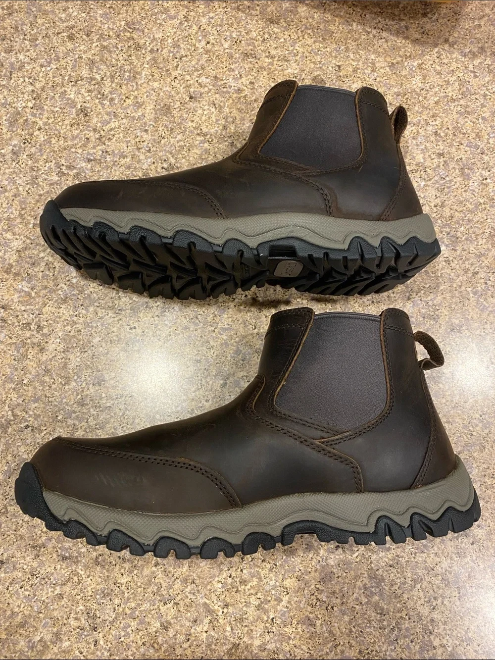 Duluth Trading Men’s Wild Boar Leather Pull On Boots Item 91854 Size 10 Medium
